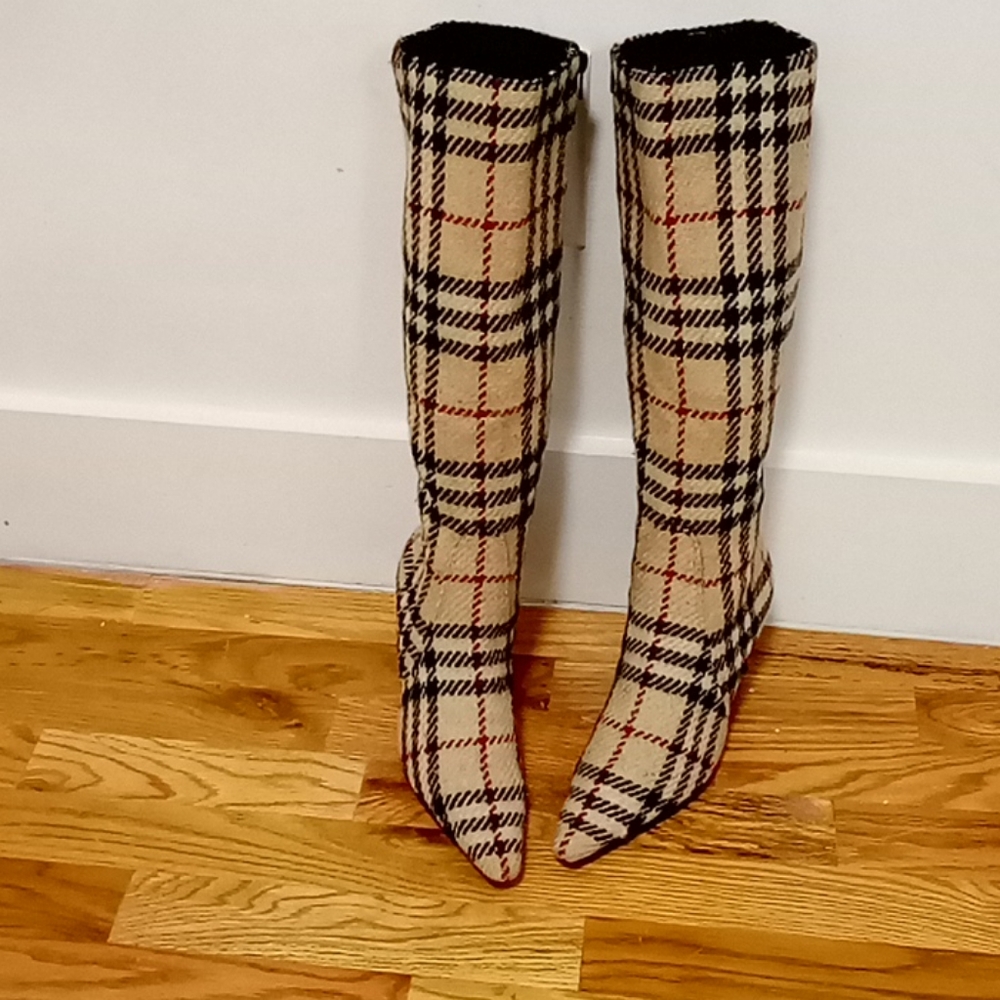 Burberry boots